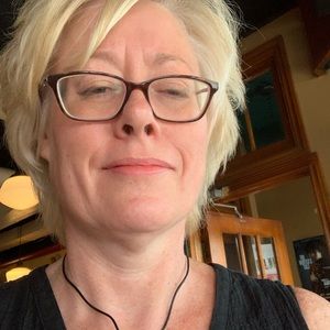 Meet your Posher, Andrea